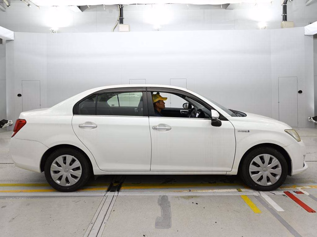TOYOTA COROLLA AXIO