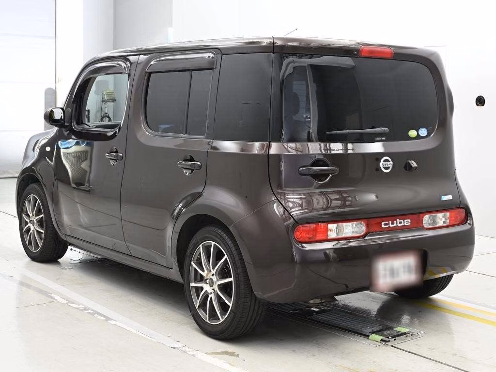 NISSAN CUBE
