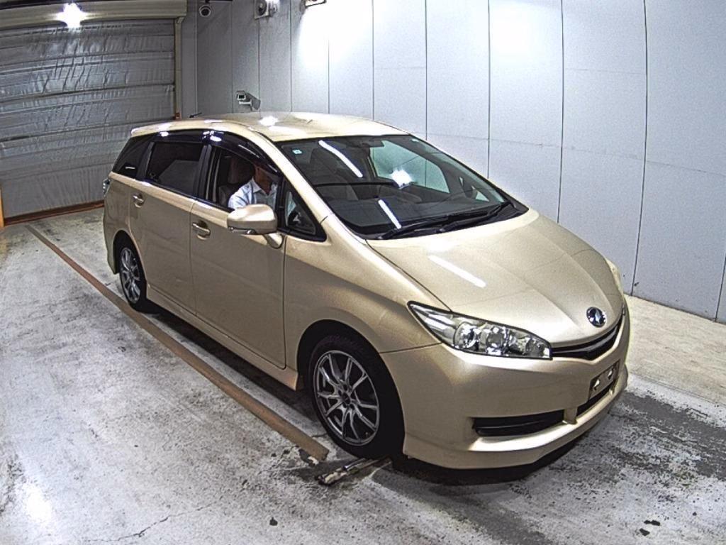 TOYOTA WISH