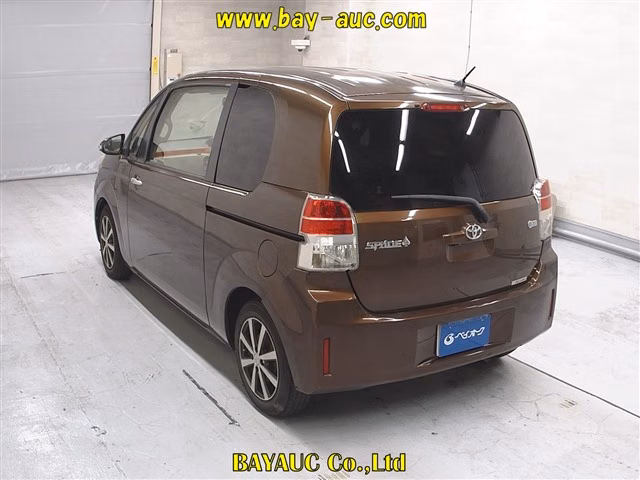 TOYOTA SPADE