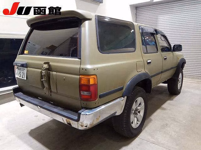 TOYOTA HILUX SURF