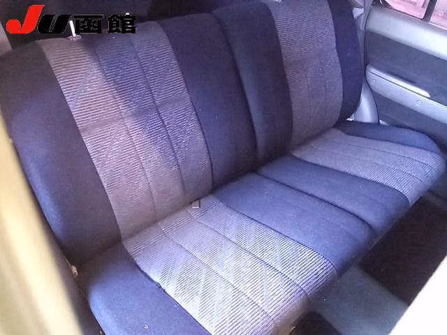 TOYOTA HILUX SURF