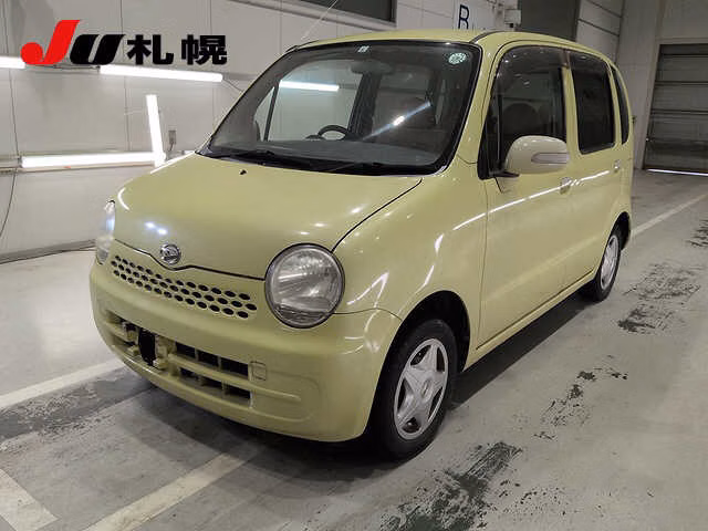 DAIHATSU MOVE LATTE