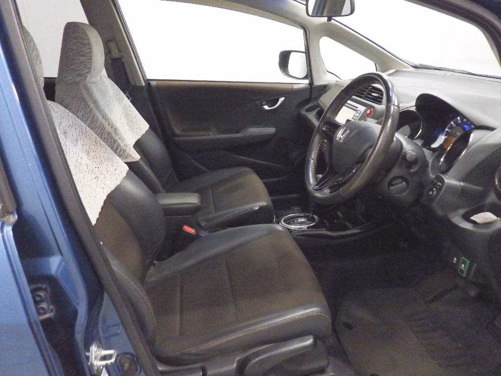 HONDA FIT SHUTTLE