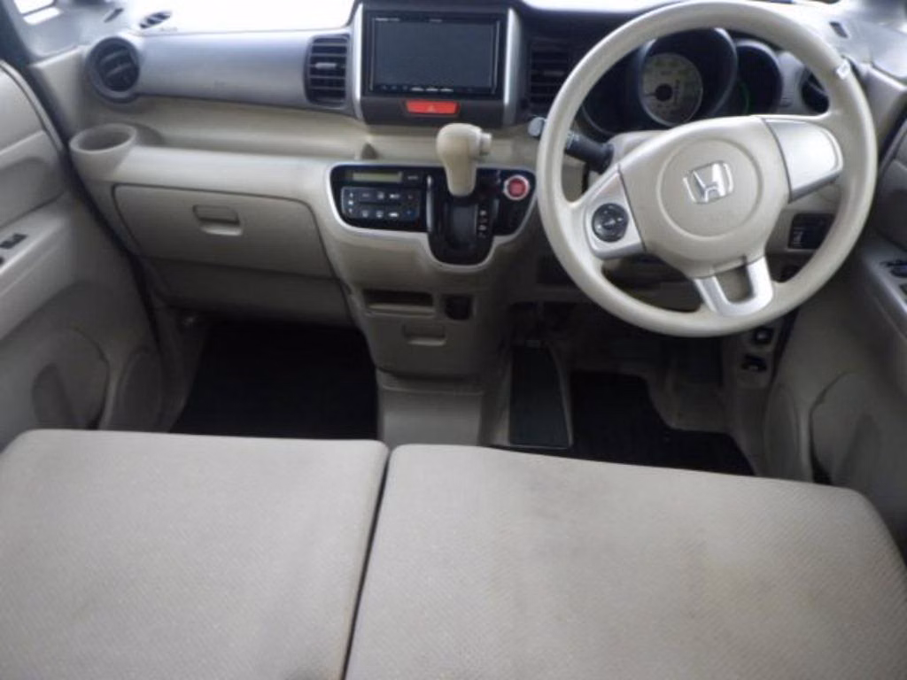 HONDA N-BOX