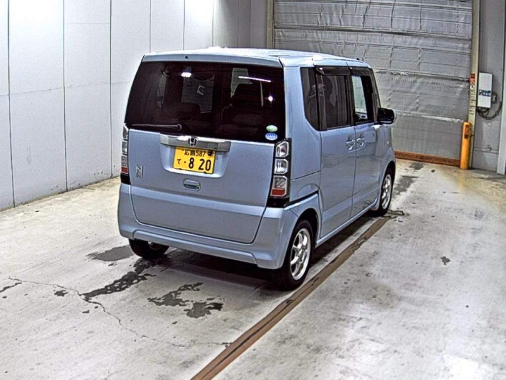 HONDA N-BOX