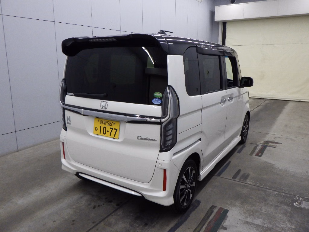HONDA N-BOX