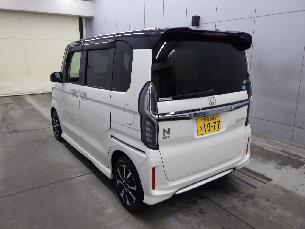 HONDA N-BOX