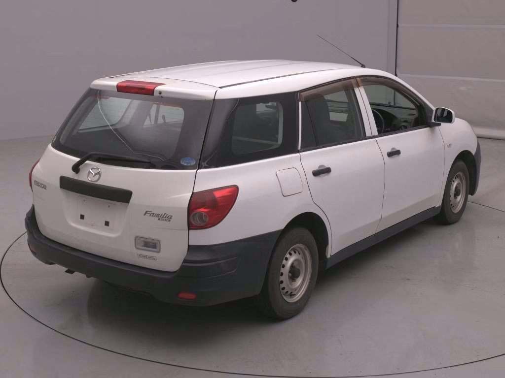 MAZDA FAMILIA