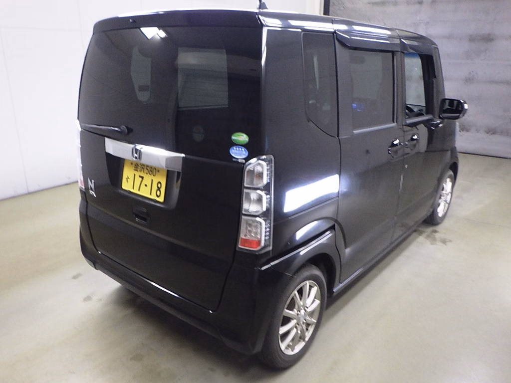 HONDA N-BOX