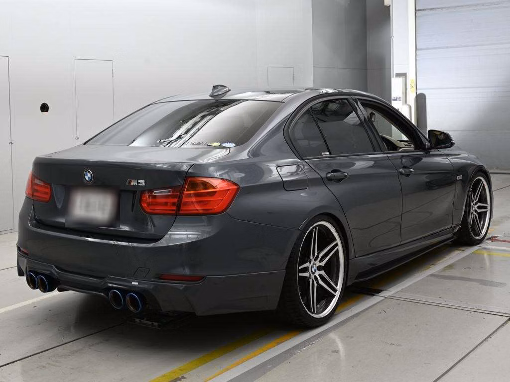 BMW 3-SERIES