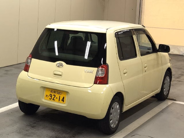 DAIHATSU ESSE