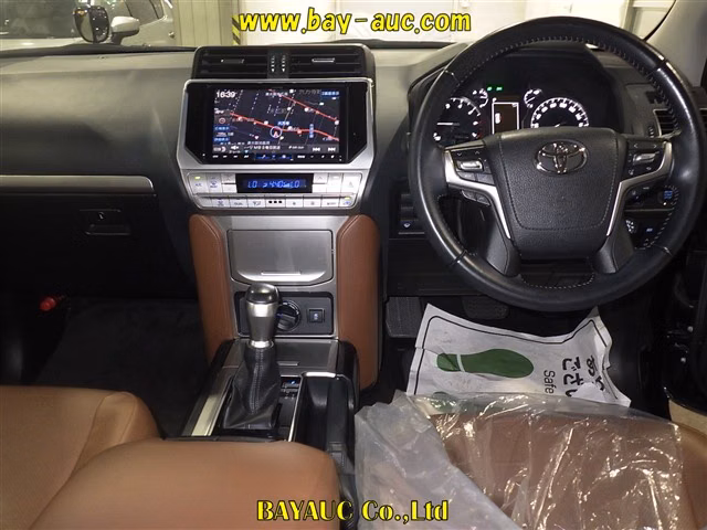 TOYOTA LAND CRUISER PRADO