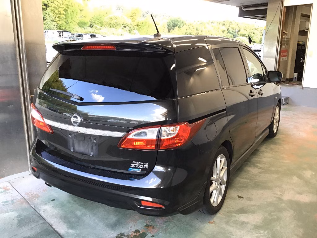 NISSAN LAFESTA