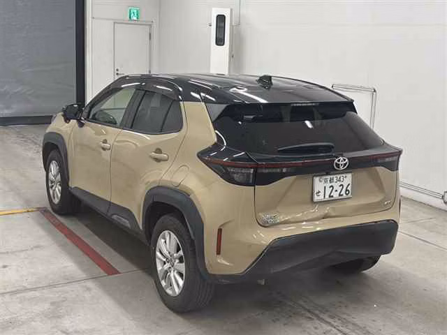 TOYOTA YARIS CROSS