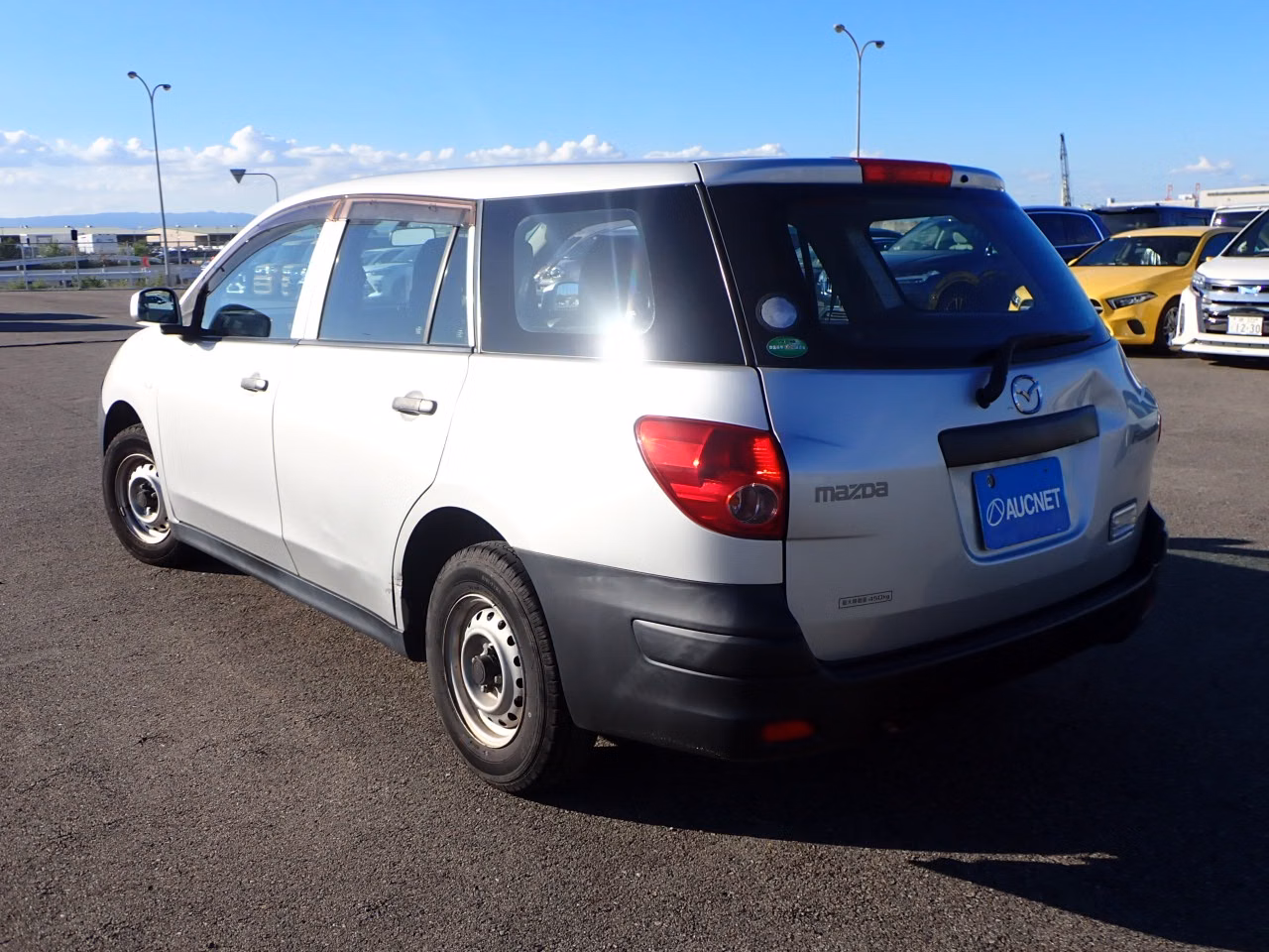 MAZDA FAMILIA