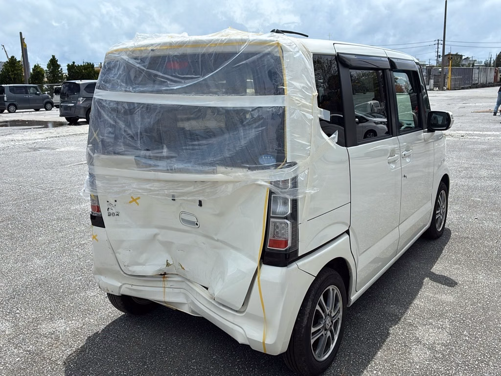 HONDA N-BOX