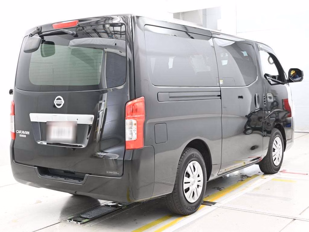 NISSAN NV350 CARAVAN