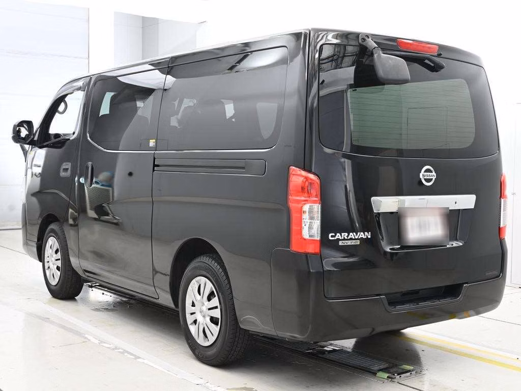 NISSAN NV350 CARAVAN