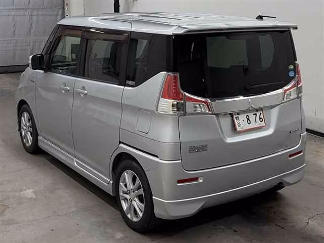 MITSUBISHI DELICA D:2