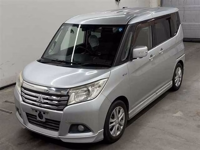 MITSUBISHI DELICA D:2