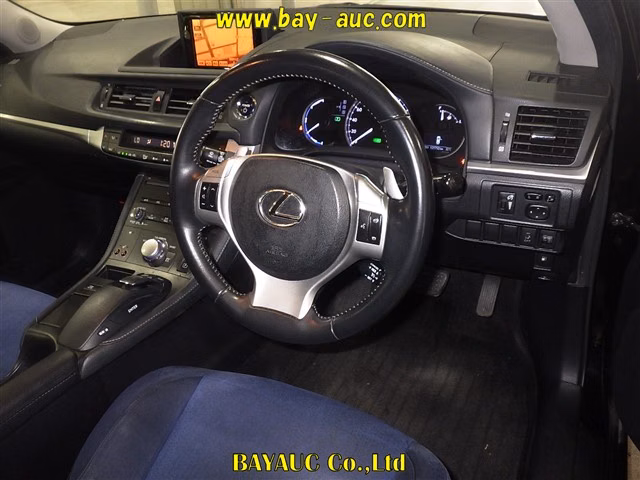 LEXUS CT200H