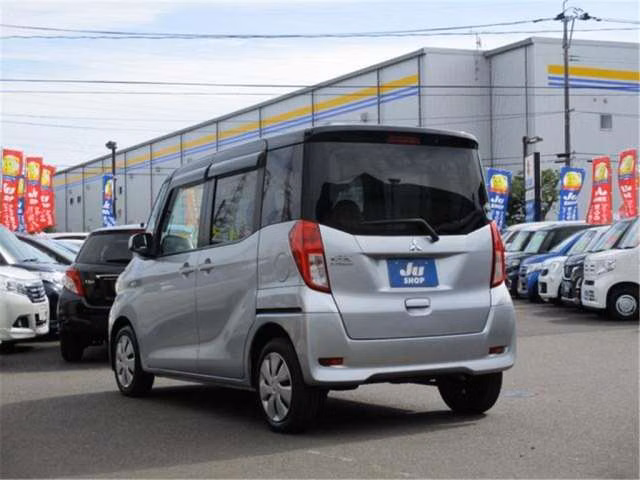 MITSUBISHI EK SPACE