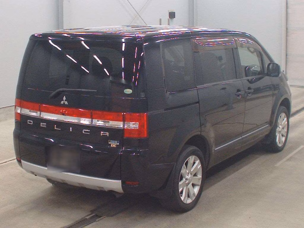 MITSUBISHI DELICA D:5