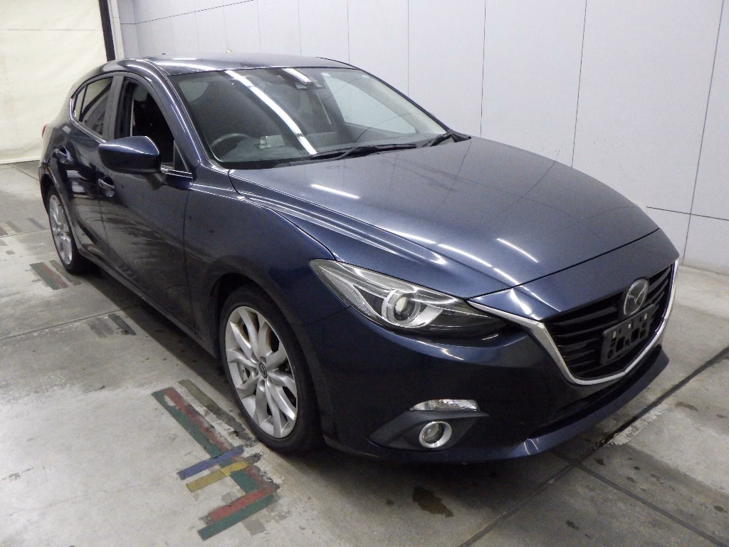 MAZDA AXELA