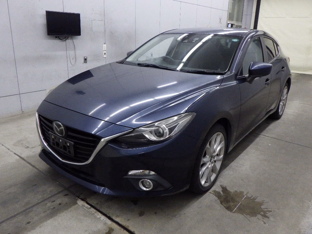 MAZDA AXELA