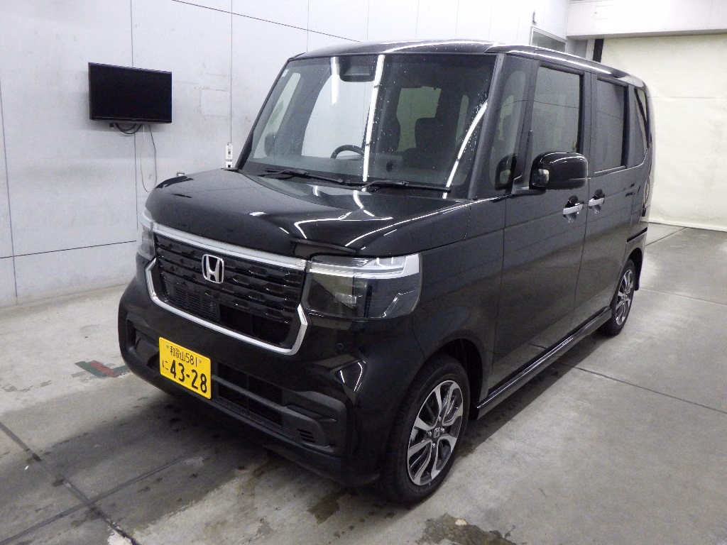 HONDA N-BOX