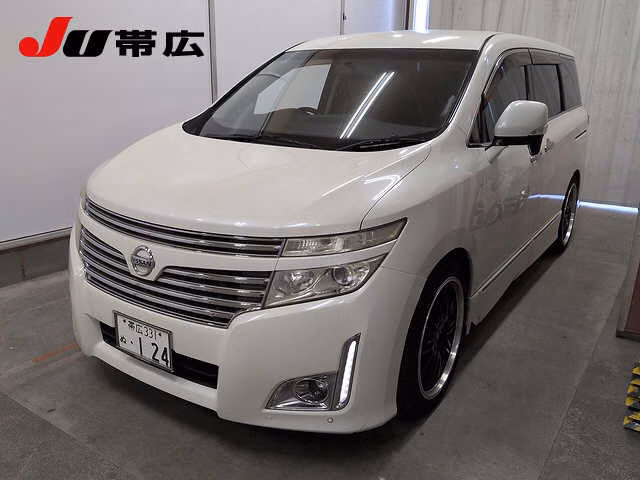 NISSAN ELGRAND