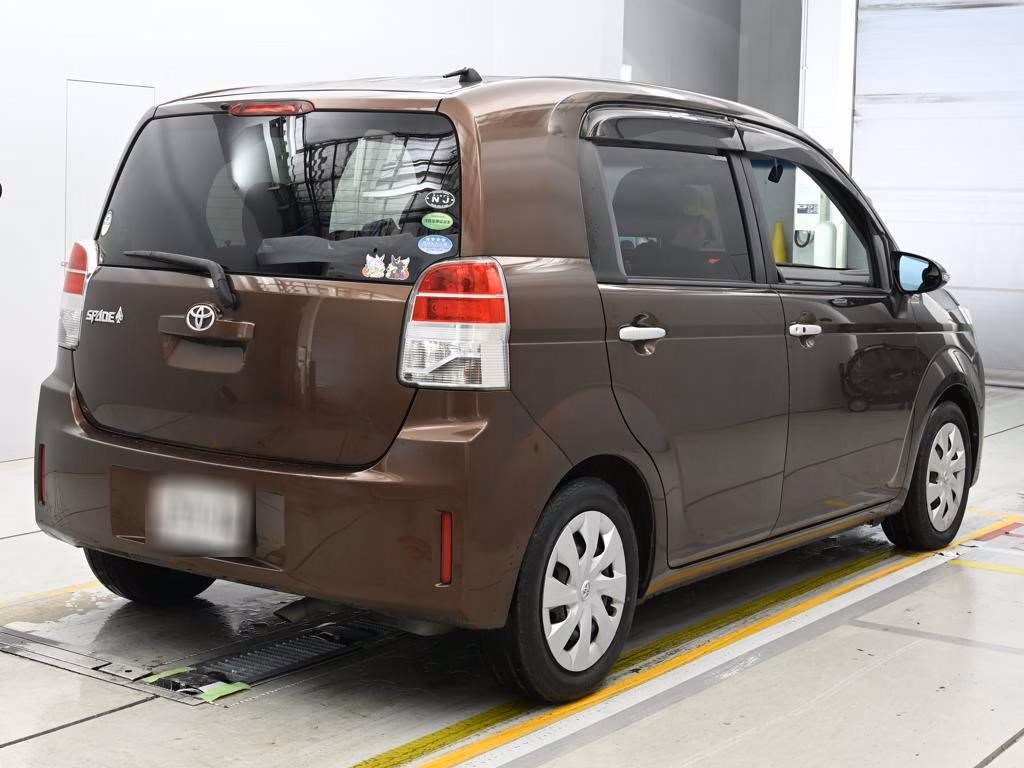 TOYOTA SPADE