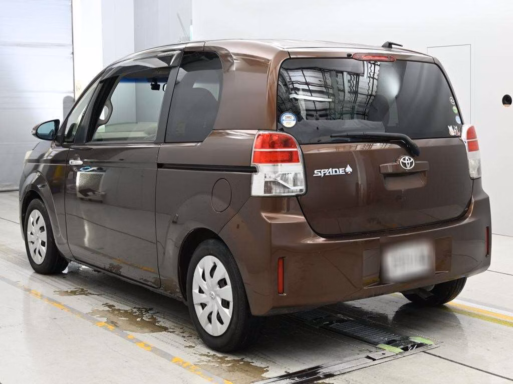 TOYOTA SPADE