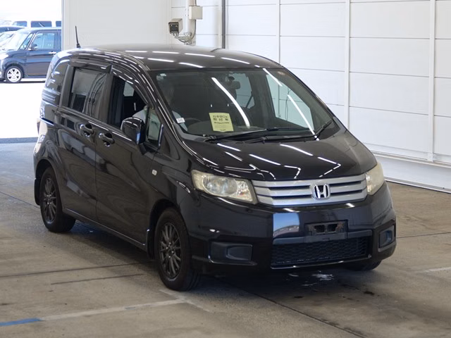 Honda Freed Spike
