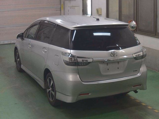 TOYOTA WISH