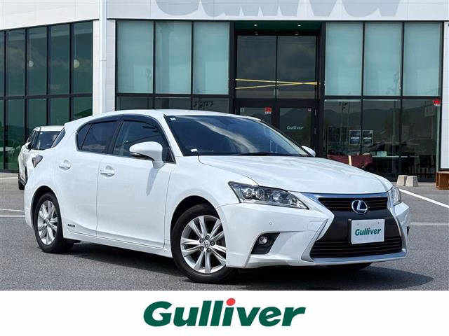 Lexus CT200h