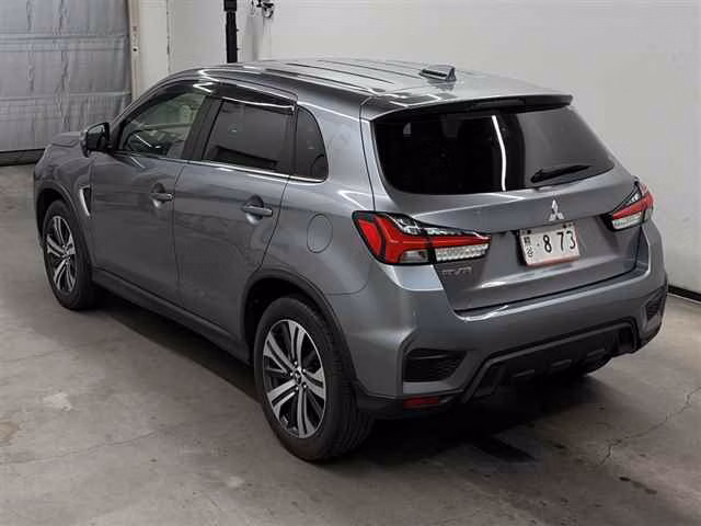 MITSUBISHI RVR