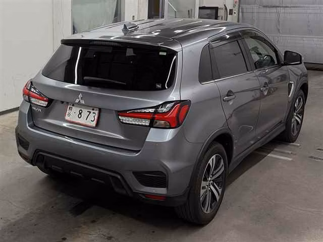 MITSUBISHI RVR