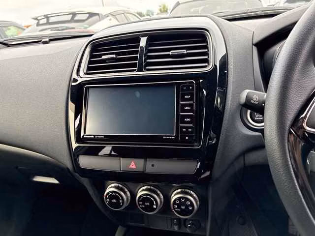 MITSUBISHI RVR