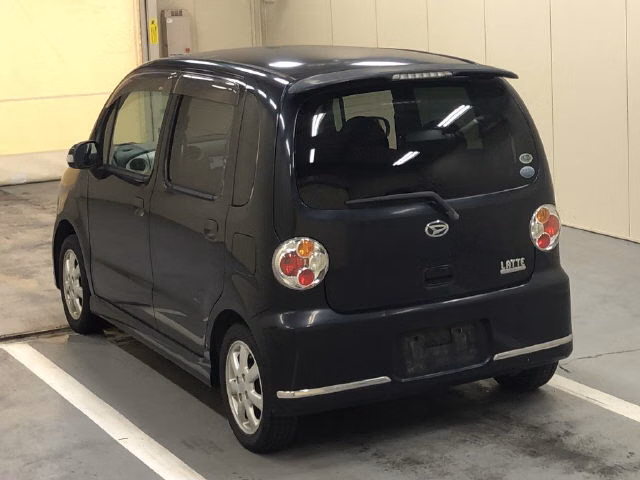 DAIHATSU MOVE LATTE