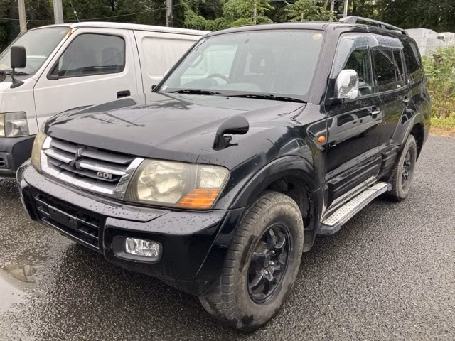 MITSUBISHI PAJERO