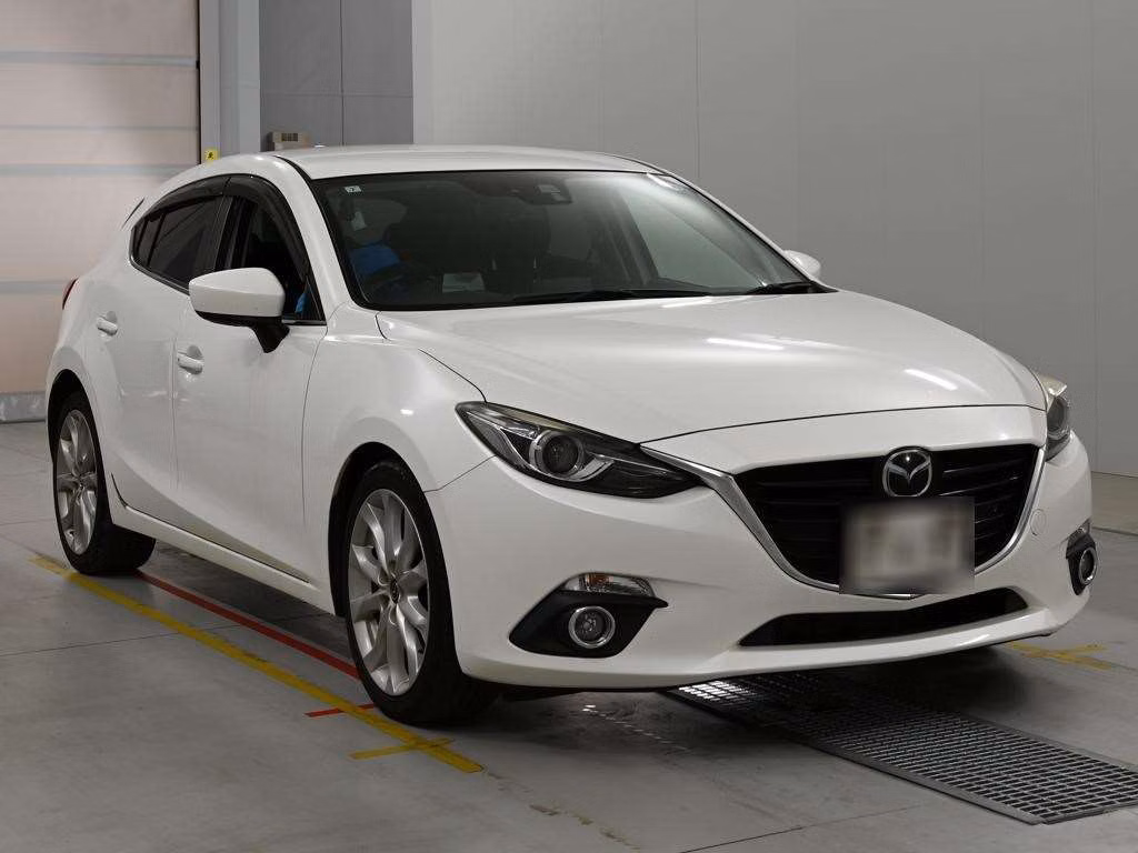 MAZDA AXELA