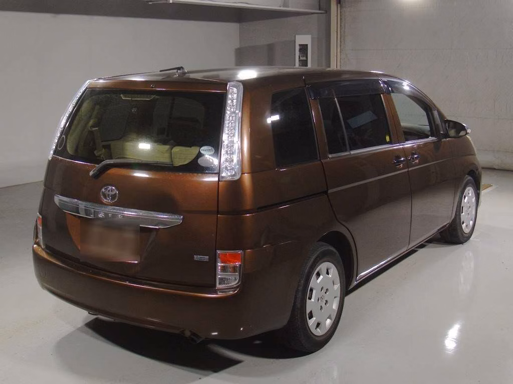 TOYOTA ISIS