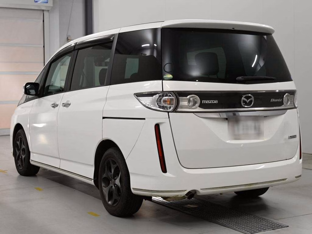 MAZDA BIANTE