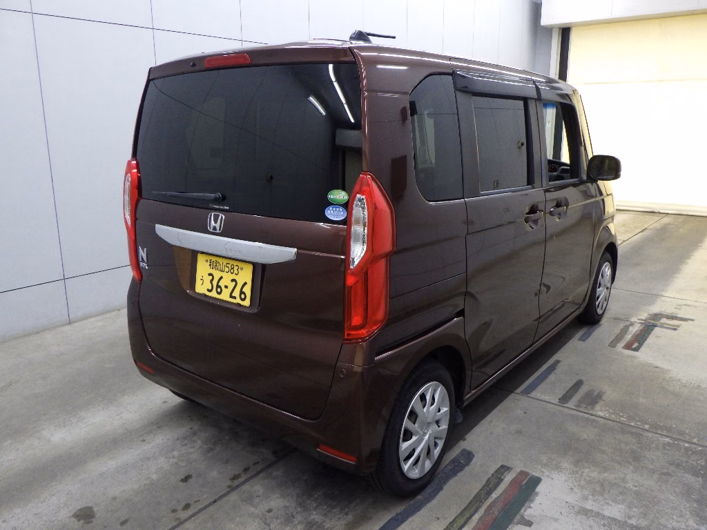 HONDA N-BOX