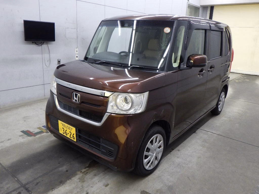 HONDA N-BOX