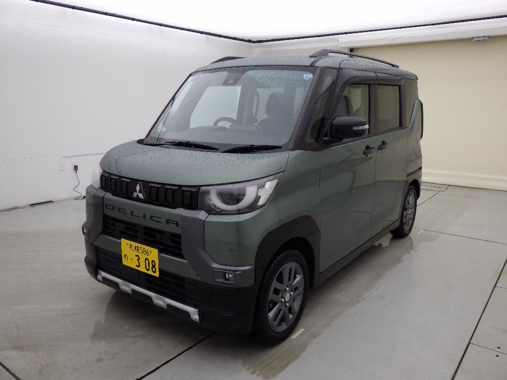 MITSUBISHI DELICA MINI