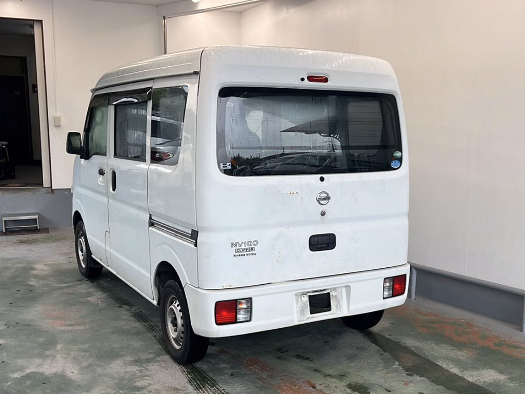NISSAN NV100 CLIPPER