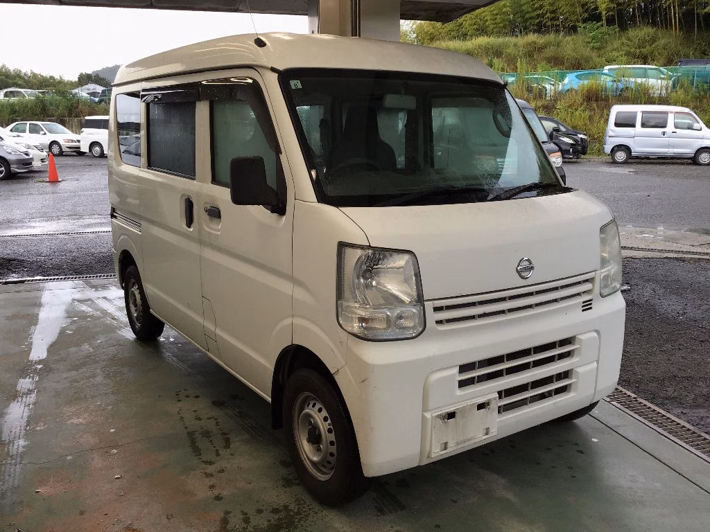 NISSAN NV100 CLIPPER